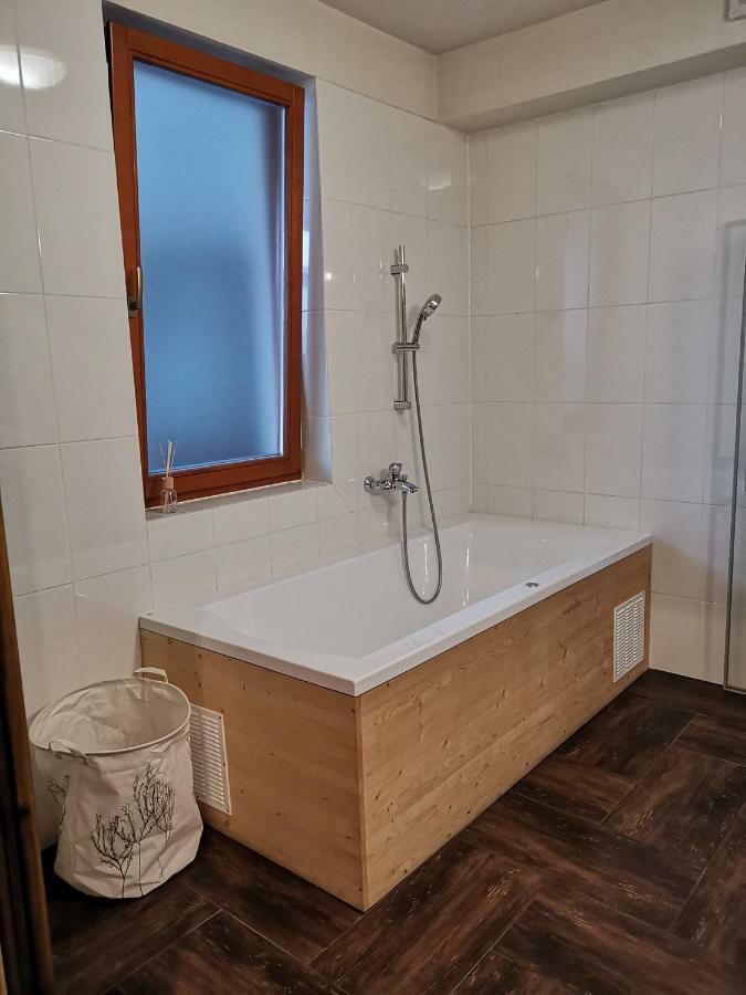 Family Apartment In Tatranská Lomnica Eksteriør billede